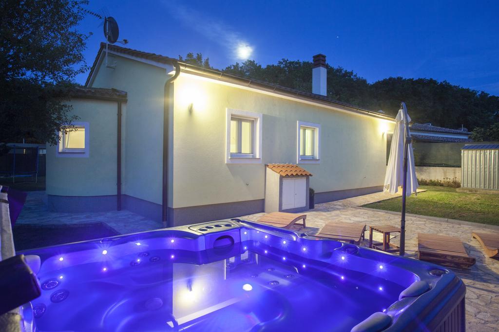 Holiday Home Freeda Vintijan Zewnętrze zdjęcie